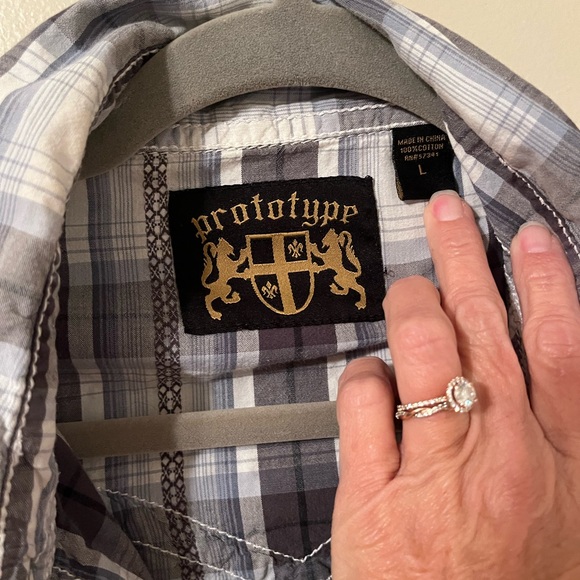 Prototype shirt - Picture 2 of 3